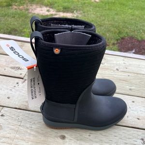 Bogs new with tags winter boots